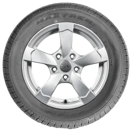 91H Defender 195/55 R16 Winter UHP Leao